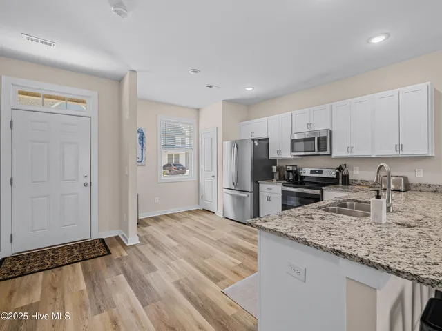 $2,000 | 306 Starfish Lane, Sneads Ferry, NC 28460