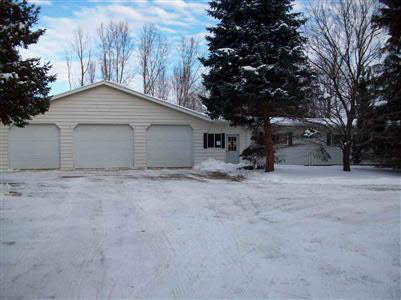 10281 Willard Road Millington, MI 48746 - Photo 4 of 14 20265688-3.JPG