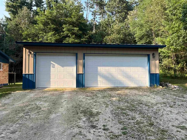 $275,000 | N1845 William Drive, Waupaca, WI 54981