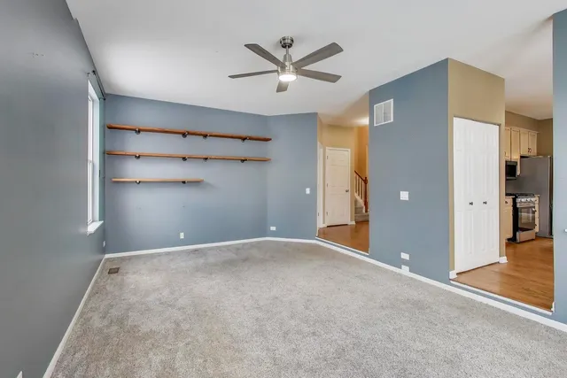 $3,400 | 410 Arlington Lane, Grayslake, IL 60030