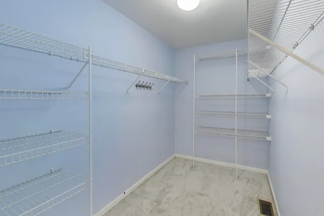 $3,400 | 410 Arlington Lane, Grayslake, IL 60030