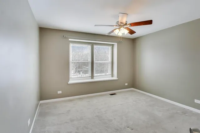 $3,400 | 410 Arlington Lane, Grayslake, IL 60030