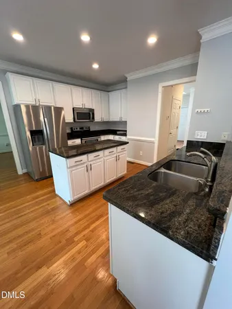 $2,790 | 100 Highstream Place, Chapel Hill, NC 27516