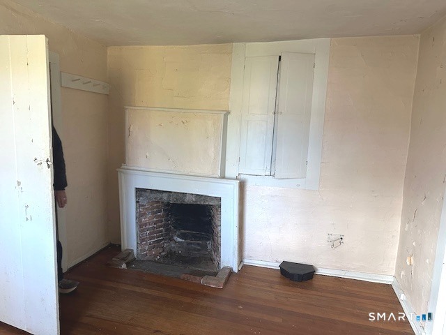 110 East Main Street Clinton, CT 06413 - Photo 31 of 40 Upper Level Bedroom 2