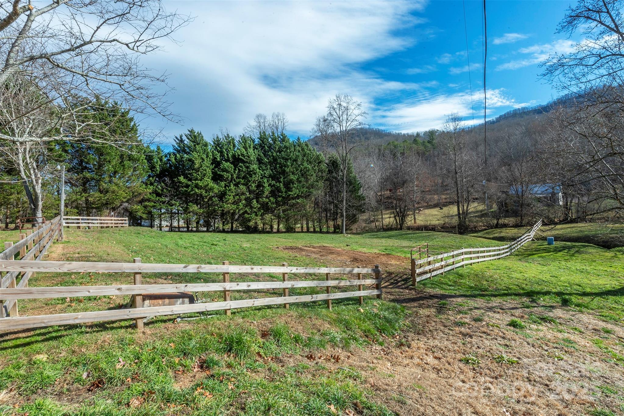 366 Dix Creek Road 2 Road, Unit 2 Leicester, NC 28748 - Photo 36 of 48 a view of a park
