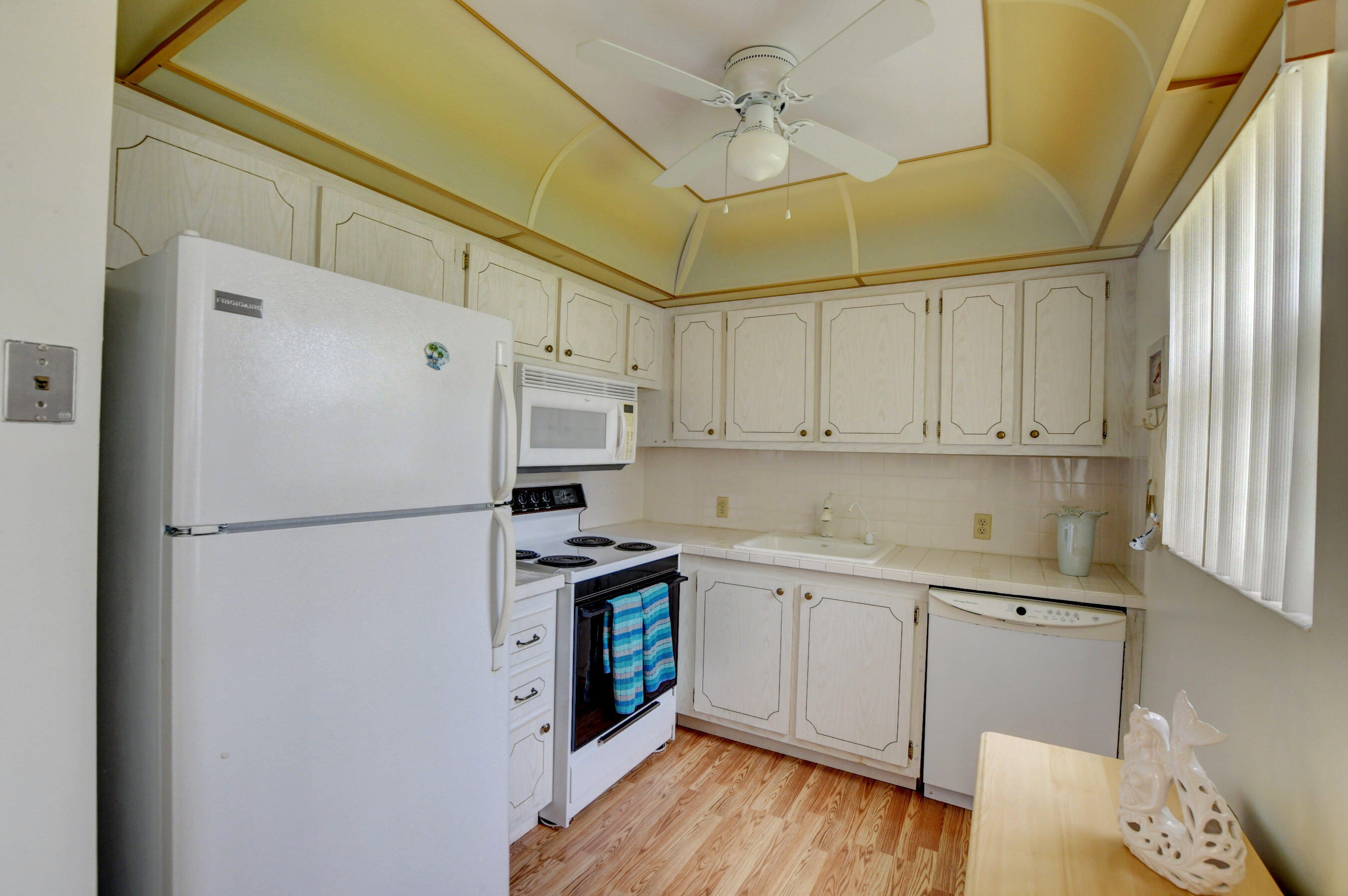 150 Fanshaw D Boca Raton, FL 33434 - Photo 10 of 48 EBF_4580And4more