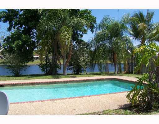 6533 Sweet Maple Lane Boca Raton, FL 33433 - Photo 17 of 20 a view of a backyard