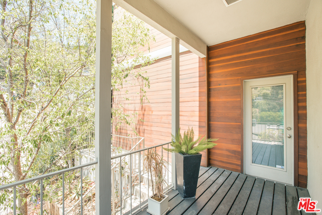8529 Ridpath Drive Los Angeles, CA 90046 - Photo 1 of 20 Gallery Image 1