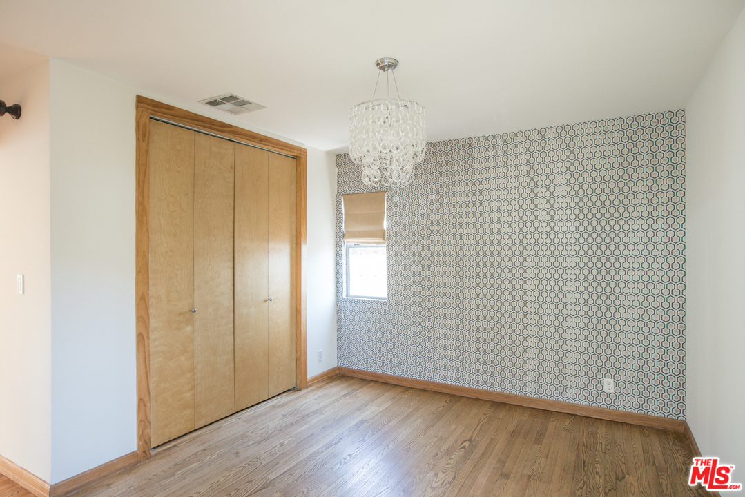 8529 Ridpath Drive Los Angeles, CA 90046 - Photo 13 of 20 Gallery Image 13