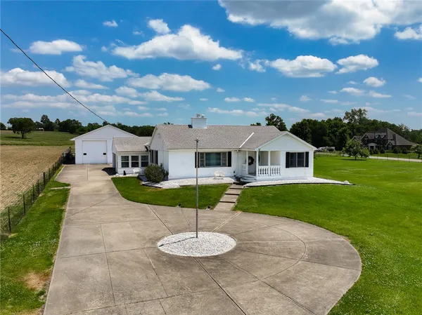 $479,000 | 5086 Yankee Road, Middletown, OH 45044