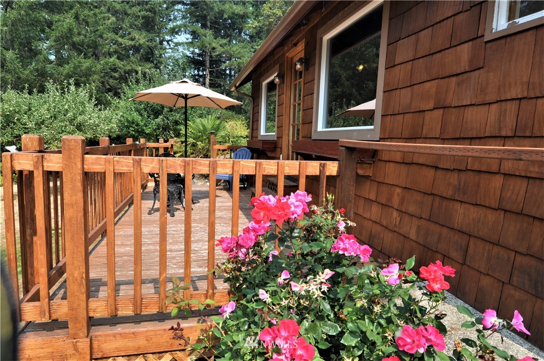 3917 Reeves Road Southwest Longbranch, WA 98351 - Photo 4 of 25 Gallery Image 4