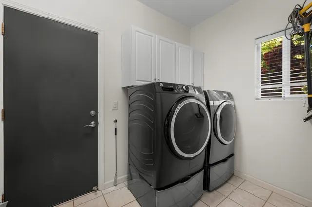 $1,998,000 | 12 Areca Place, Lahaina, HI 96761