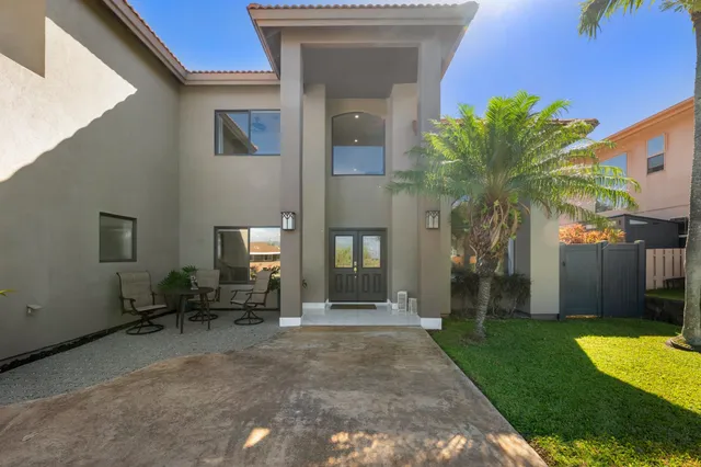 $1,998,000 | 12 Areca Place, Lahaina, HI 96761