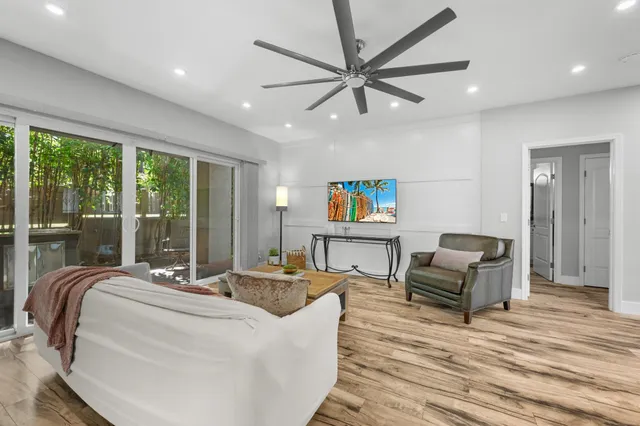 $1,998,000 | 12 Areca Place, Lahaina, HI 96761