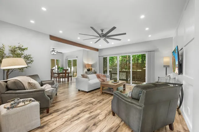 $1,998,000 | 12 Areca Place, Lahaina, HI 96761