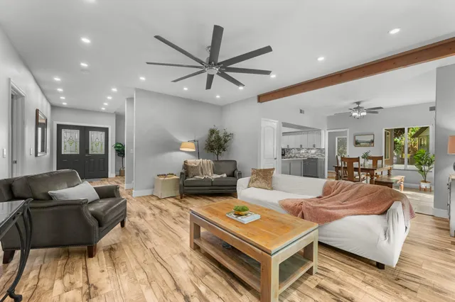 $1,998,000 | 12 Areca Place, Lahaina, HI 96761