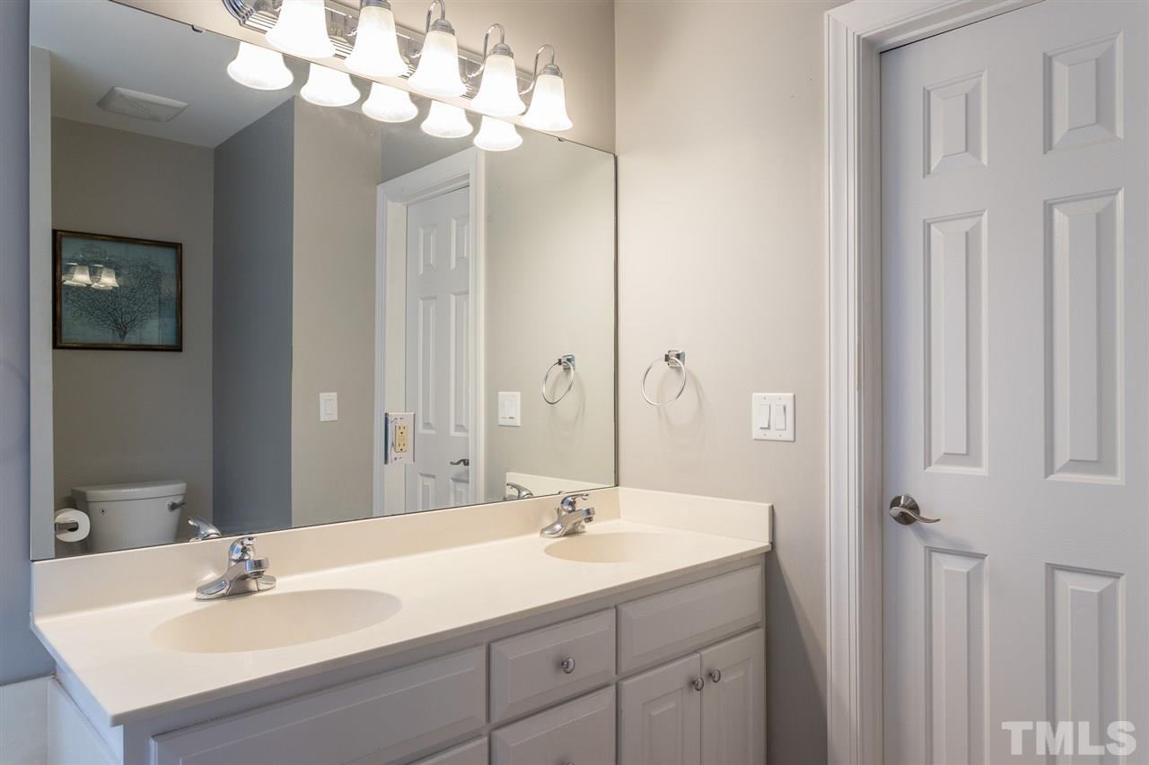 1215 Kingston Ridge Road Cary, NC 27511 - Photo 14 of 18