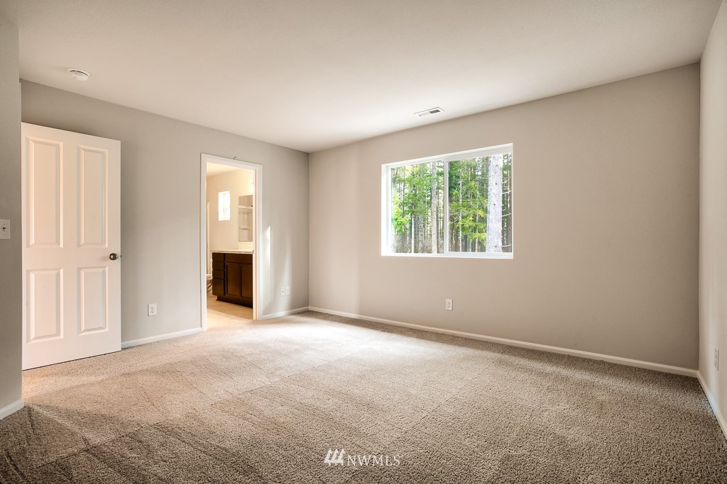 300 169th Place Southwest Bothell, WA 98012 - Photo 10 of 21