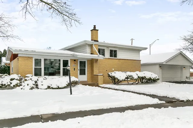 $299,700 | 191 Kathleen Lane, Chicago Heights, IL 60411