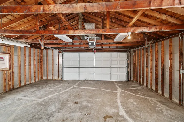 $299,700 | 191 Kathleen Lane, Chicago Heights, IL 60411