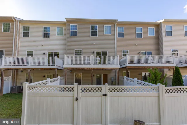 $445,000 | 213 Hidden Brook Drive, Fredericksburg, VA 22405