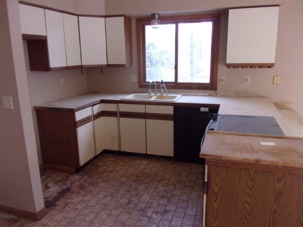 11275 3 Mile Road Plainwell, MI 49080 - Photo 4 of 23 4