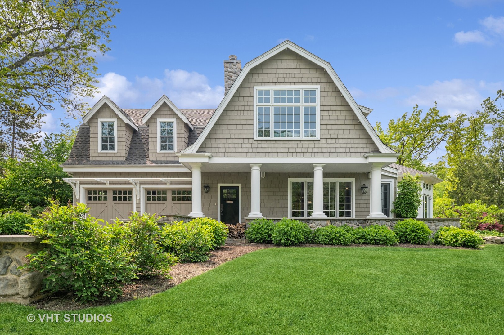 730 Glenview Road Glenview, IL 60025 - Photo 6 of 45 a front view of a house with a yard
