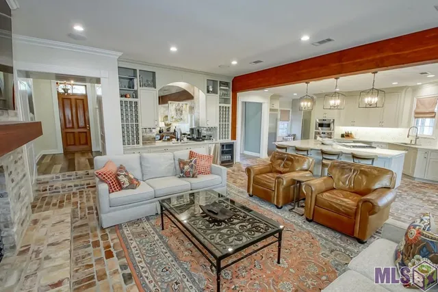 $1,399,000 | 18321 North Mission Hills Avenue, Baton Rouge, LA 70810