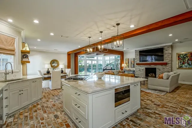 $1,399,000 | 18321 North Mission Hills Avenue, Baton Rouge, LA 70810