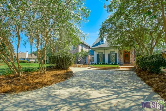 $1,399,000 | 18321 North Mission Hills Avenue, Baton Rouge, LA 70810