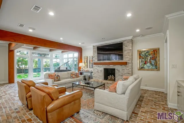 $1,399,000 | 18321 North Mission Hills Avenue, Baton Rouge, LA 70810