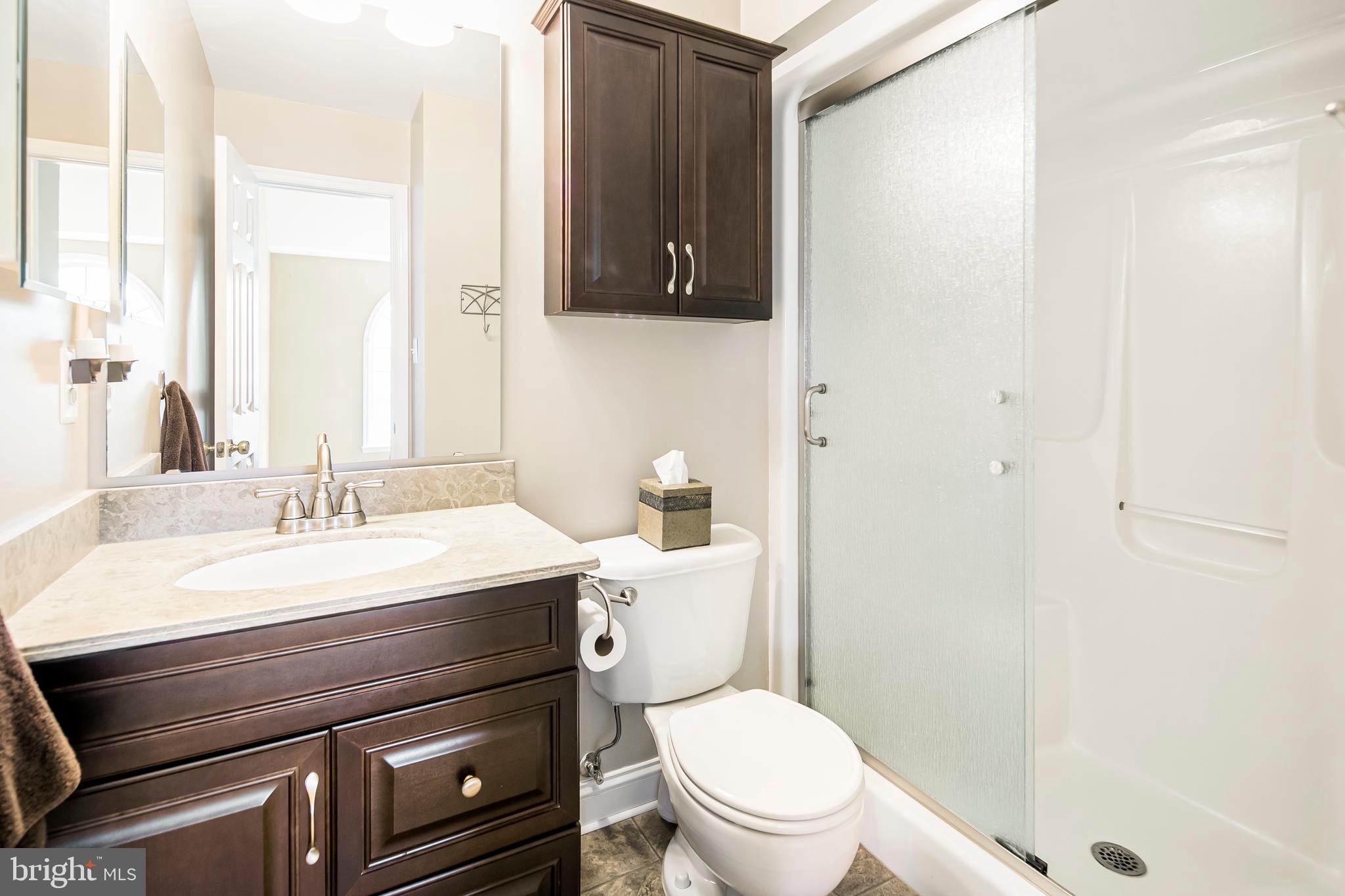 2600 Mill Race Road Frederick, MD 21701 - Photo 28 of 41 Tasteful Hall Bath