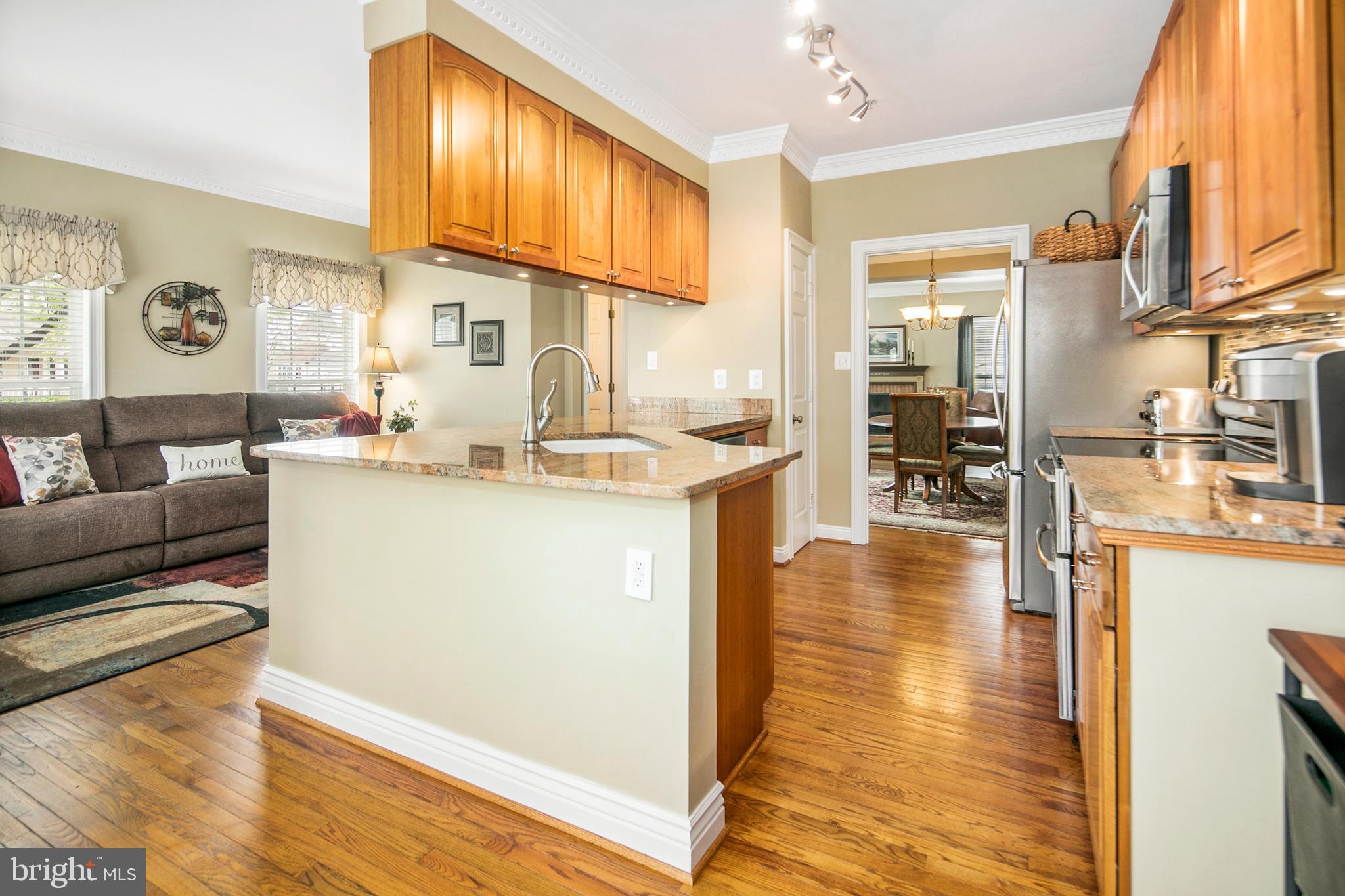 2600 Mill Race Road Frederick, MD 21701 - Photo 10 of 41 Pristine Hardwood Floors & Open Concept