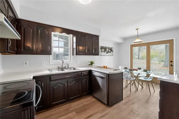 $250,000 | 725 Shawn Drive, Jefferson City, MO 65109