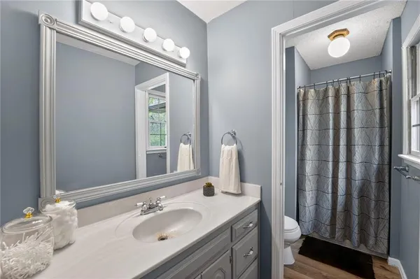 $250,000 | 725 Shawn Drive, Jefferson City, MO 65109