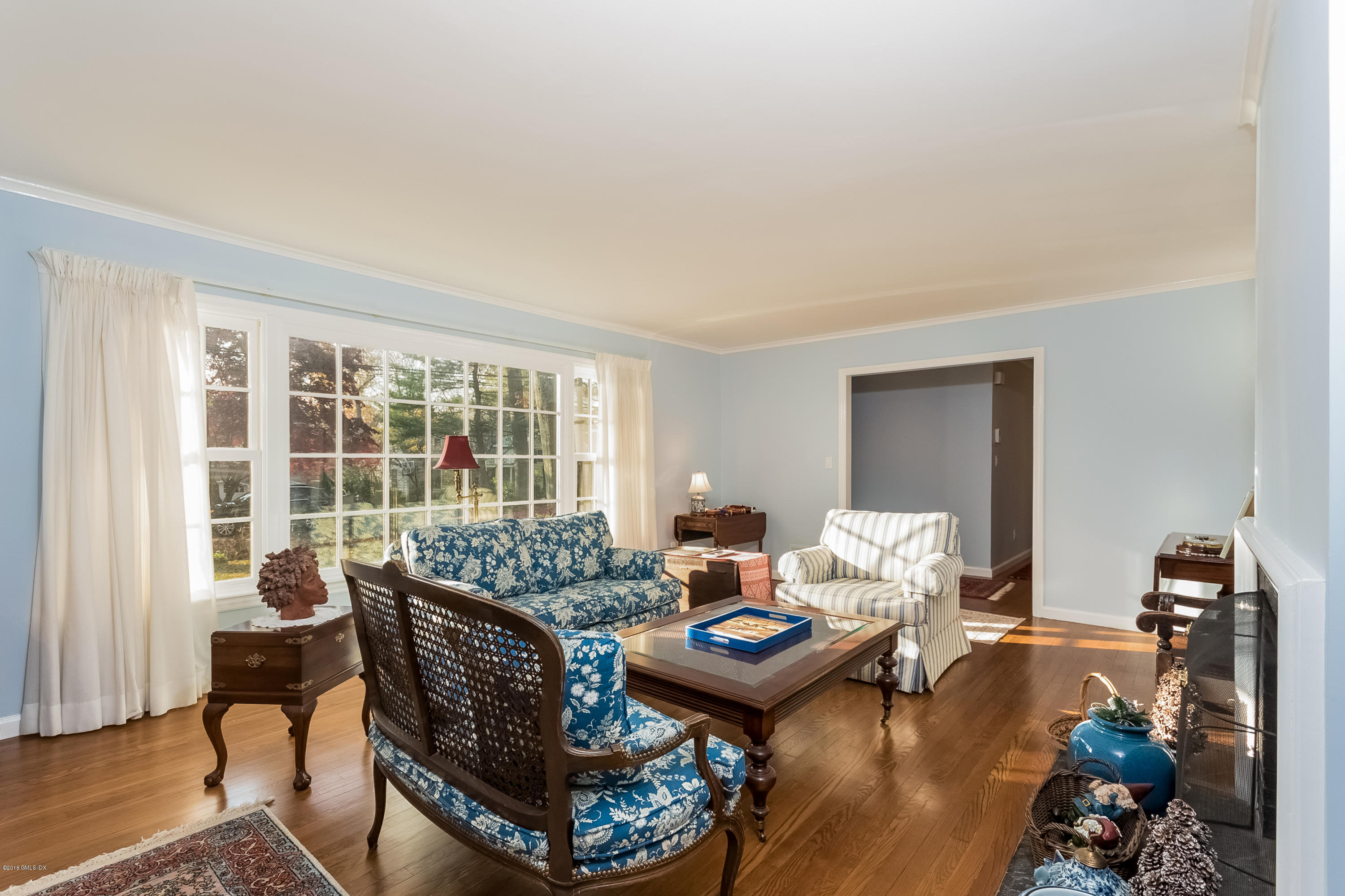 5 Palmer Terrace Riverside, CT 06878 - Photo 5 of 26 Living Room