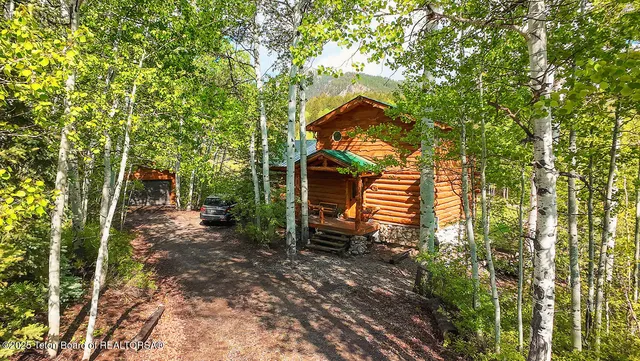 $680,000 | 590 Walnut Drive, Star Valley Ranch, WY 83127