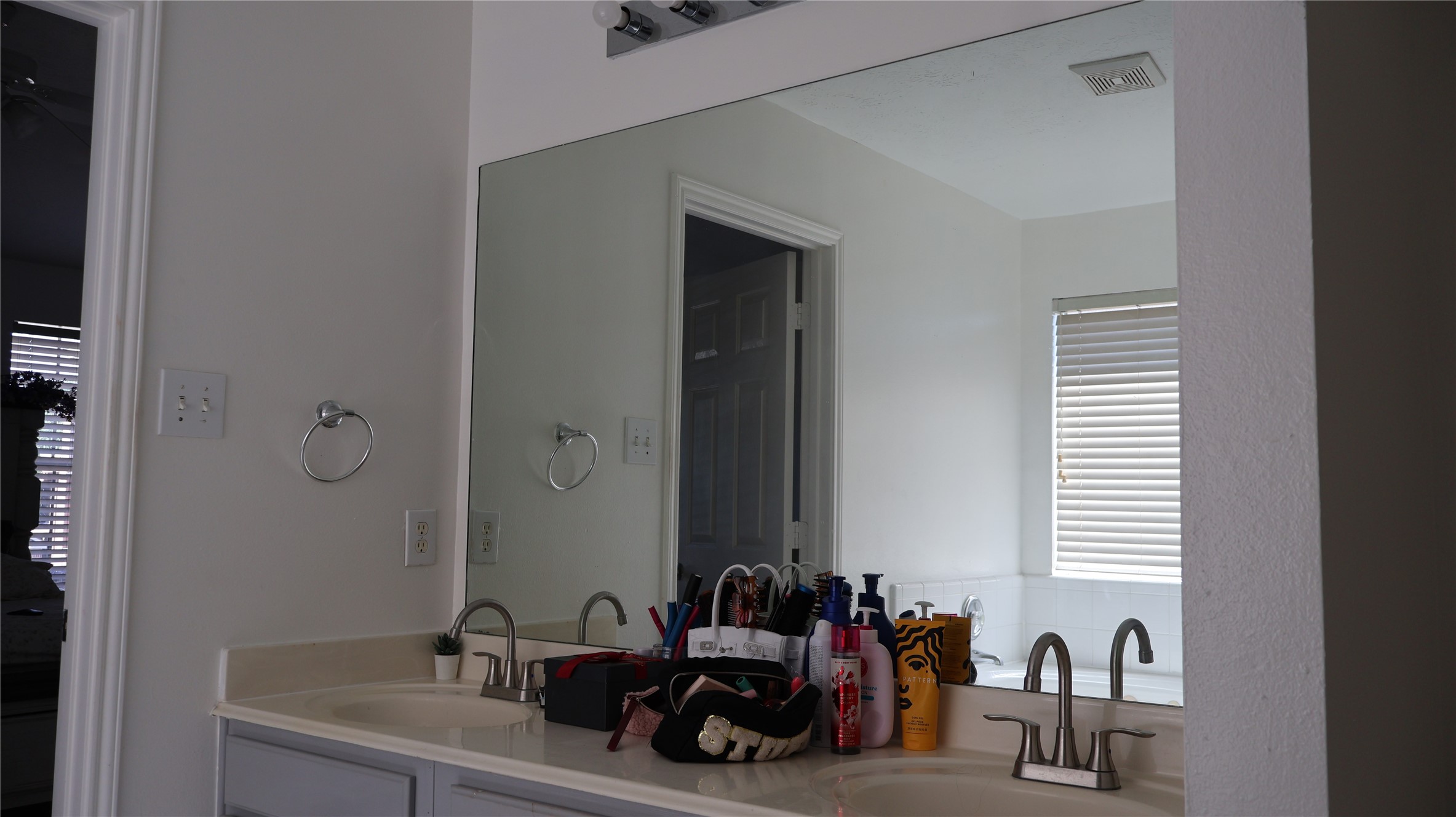 710 Hidden Ridge West Houston, TX 77073 - Photo 28 of 50 Gallery Image 28