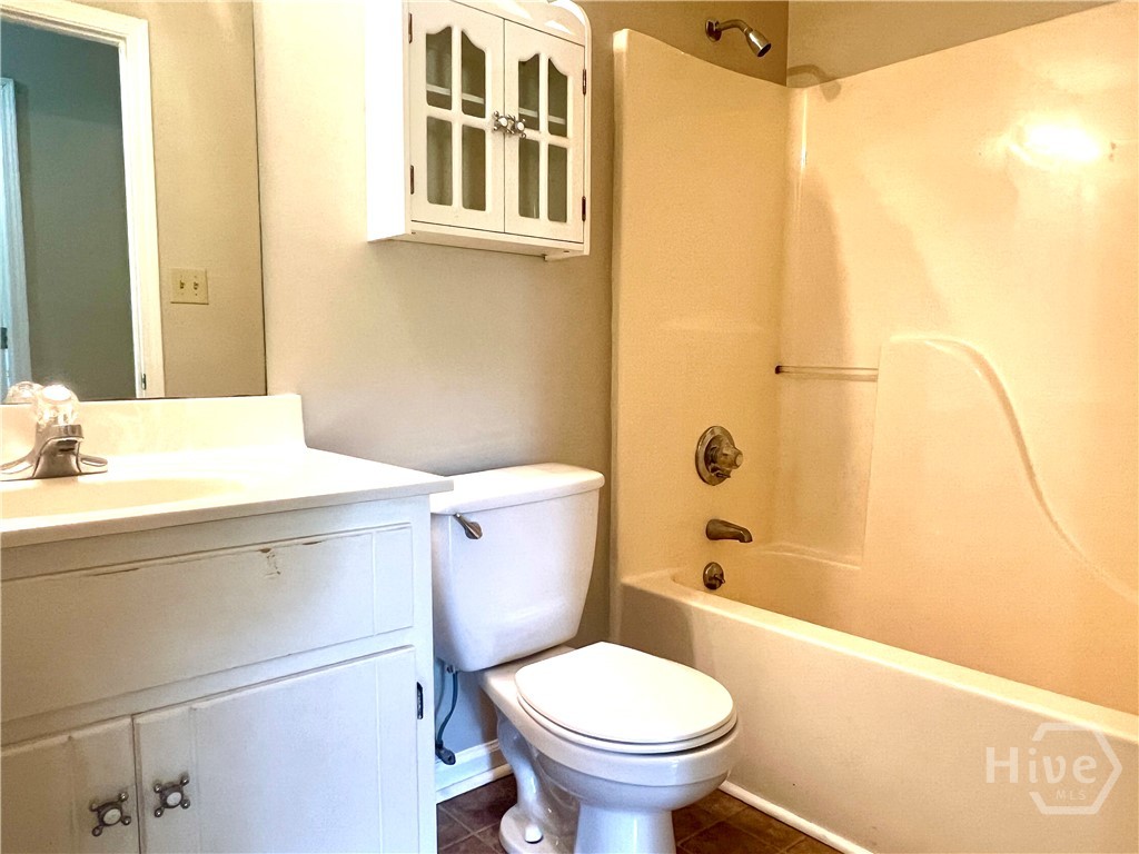 303 Harve Mathis Road Athens, GA 30601 - Photo 12 of 19 Hall Bath