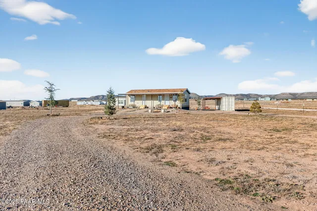 $235,000 | 2690 West Pilots Rest, Paulden, AZ 86334