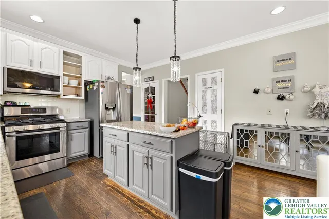 $574,900 | 585 Adams Street, Easton, PA 18040