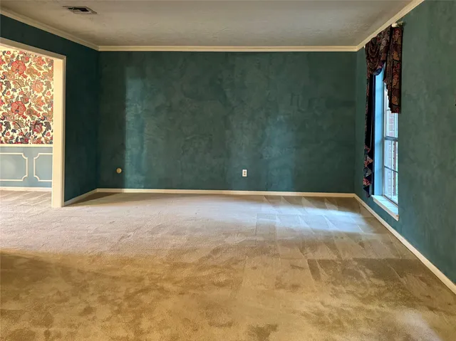 a view of livingroom with window