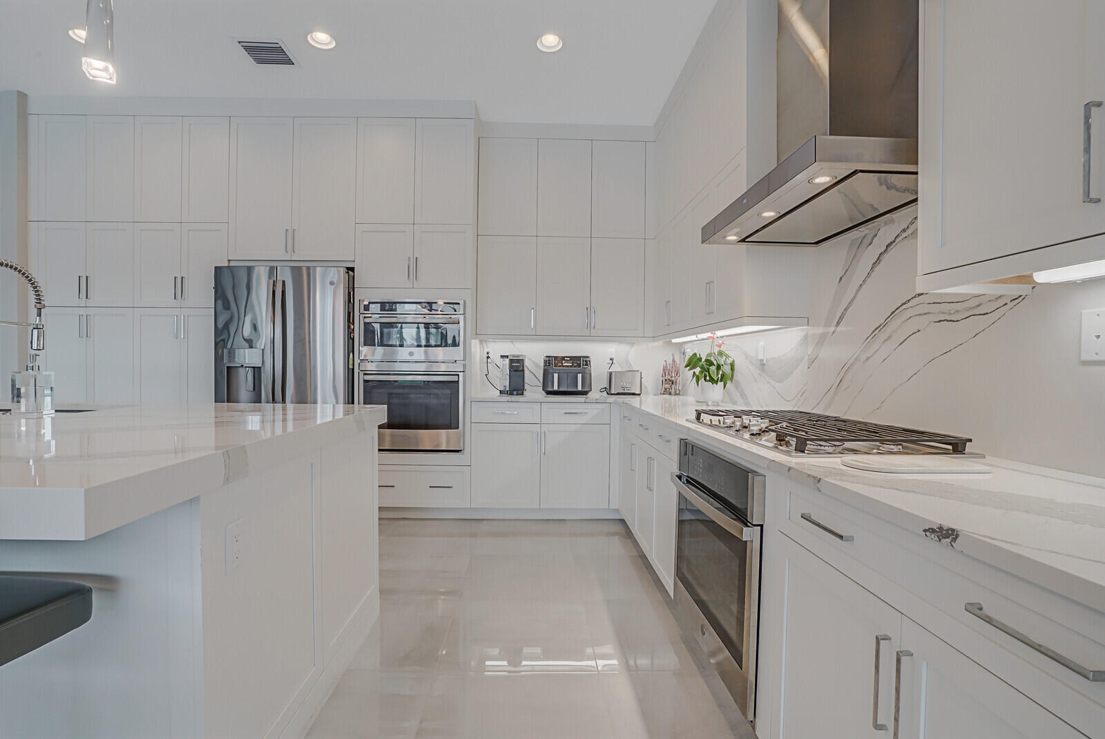8830 New River Falls Road Boca Raton, FL 33496 - Photo 12 of 95 GOURMET KITCHEN
