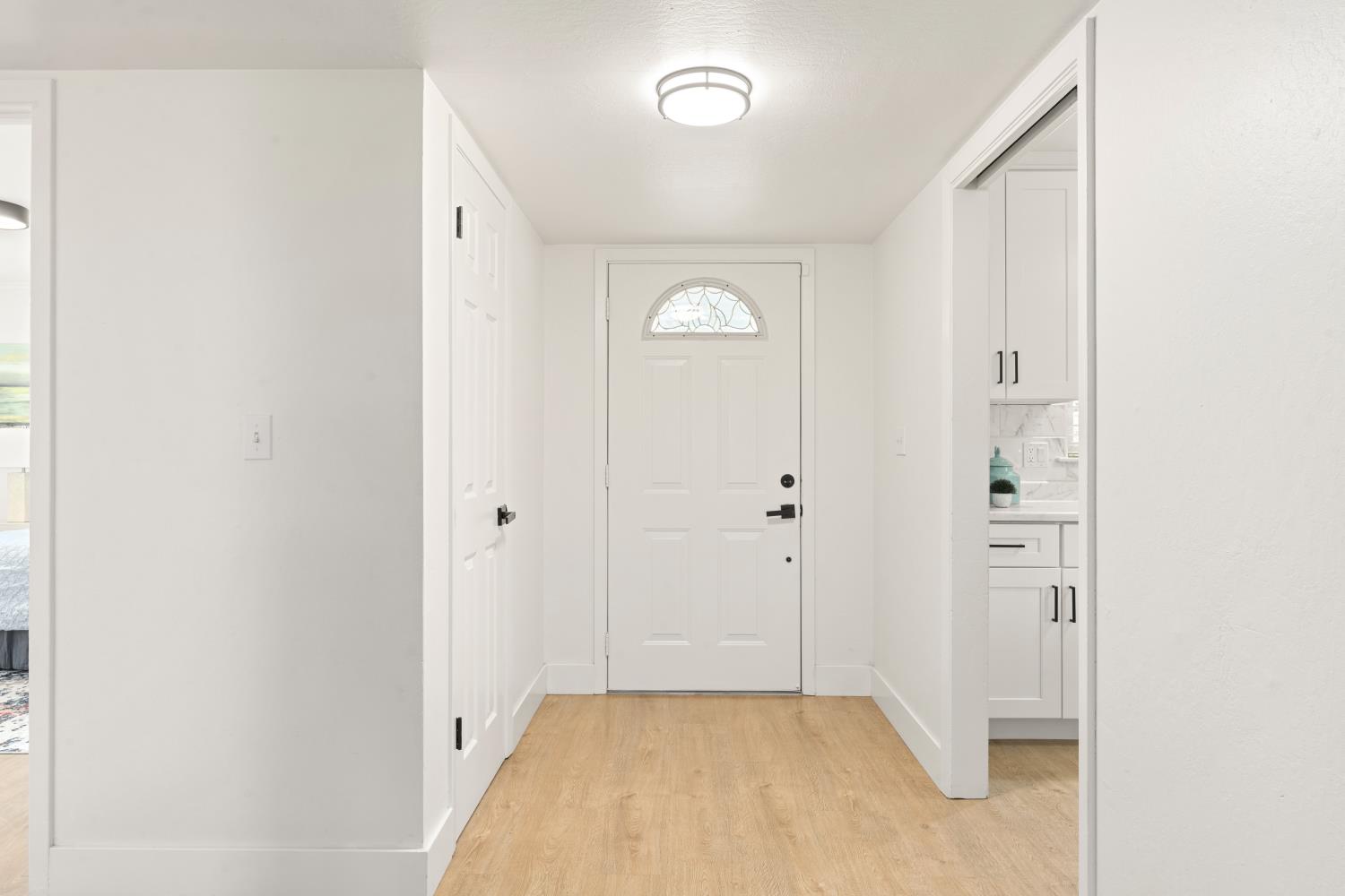 6026 Ranger Way Carmichael, CA 95608 - Photo 6 of 29 Gallery Image 6