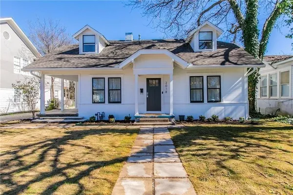 $489,000 | 2018 Columbus Avenue, Waco, TX 76701