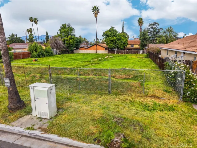 $289,000 | 1871 10th, Riverside, CA 92507