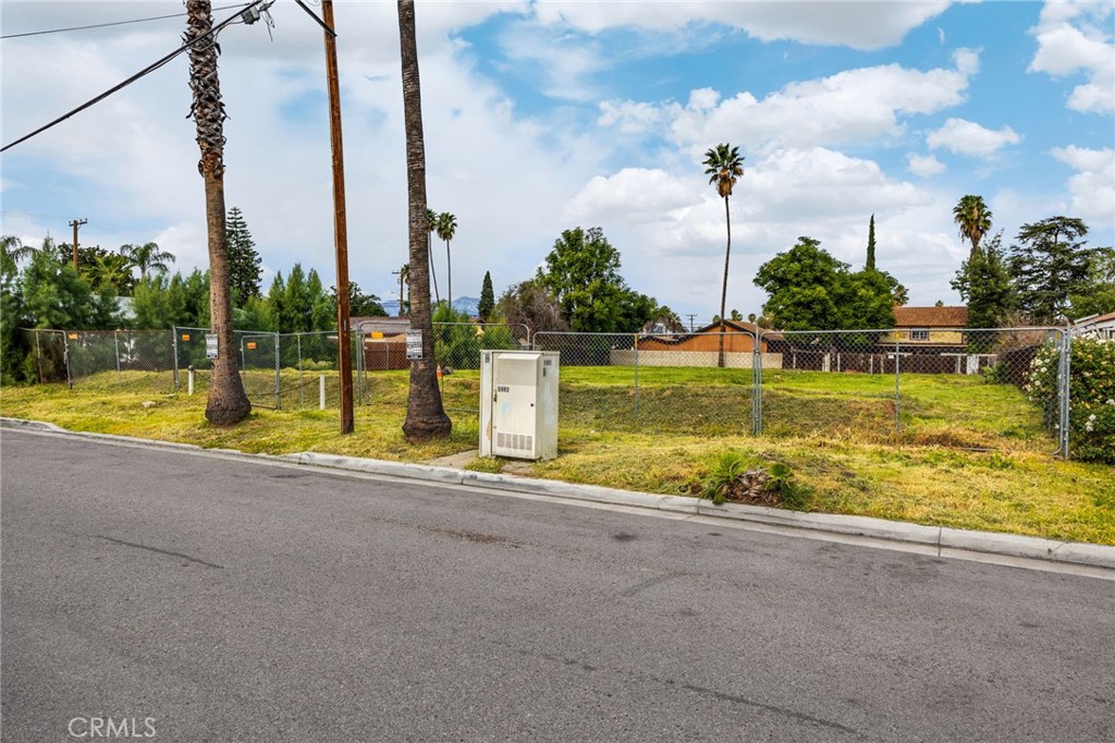 1871 10th Riverside, CA 92507 - Photo 9 of 44