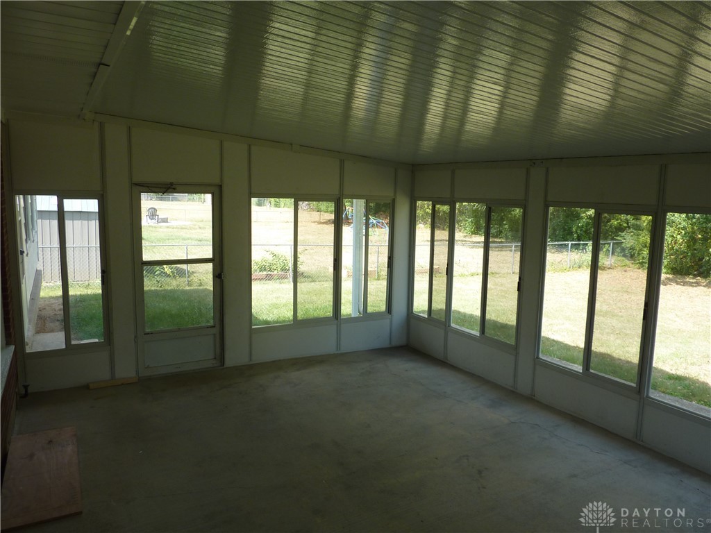 729 Brookfield Road Kettering, OH 45429 - Photo 21 of 30 Huge Florida room off living room