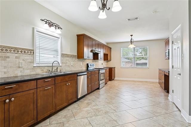 304 Somerset Road Laplace, LA 70068 - Photo 9 of 26