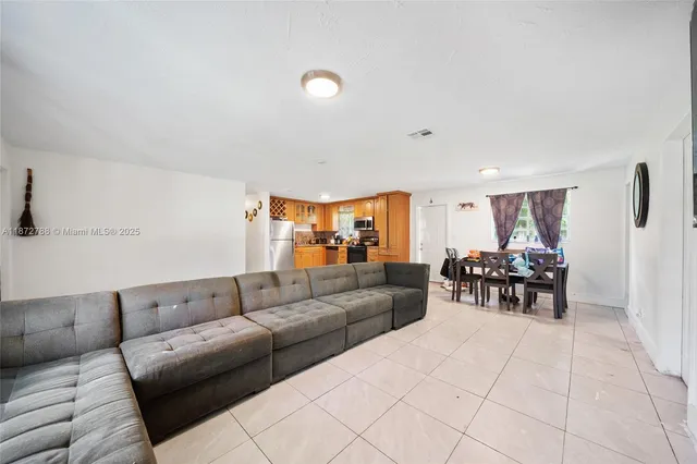 $559,000 | 10440 Southwest 178th Street, Miami, FL 33157